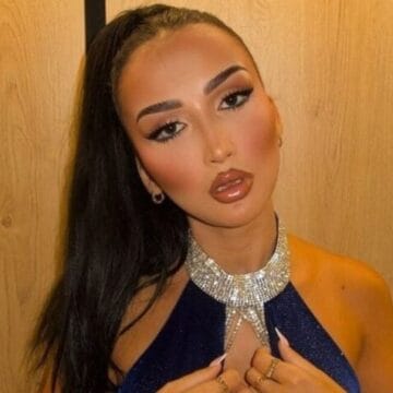 xheneetas Xheneta iu bën thirrje djemve që t’ia shikojnë fotografitë e saj “hot” – i dashuri i saj do të çmendet nga ky veprim i saj