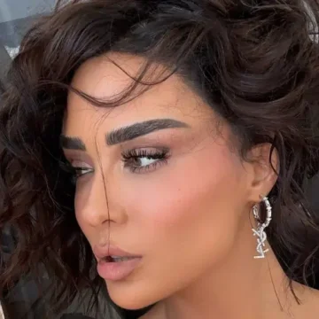 Xhensila ‘shkëlqen’ në palestër, ndjekësit s’mund t’i heqin sytë nga format e saj