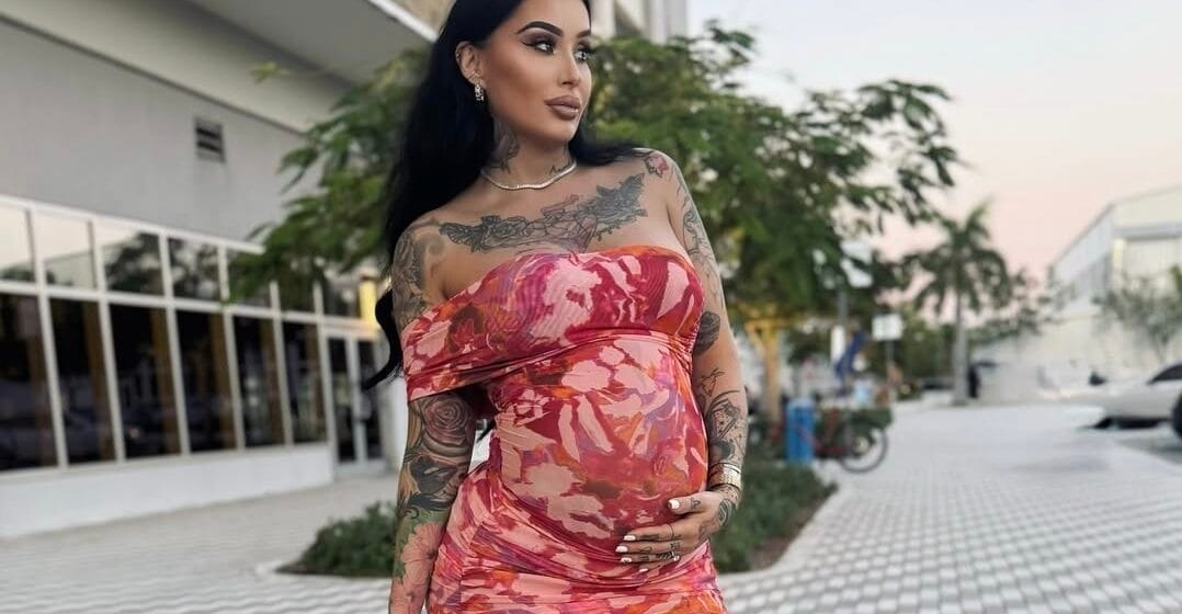 Më në fund Alby i BigBrother ndan foto me bebin e saj, ky detaj merr gjithë vëmendjen e fansave