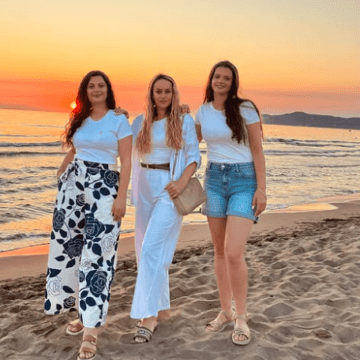 Capture Edhe çikat e Kumrije Mustafës nuk lanë pa i thënë një të zezë ish-nusës së vëllaut, ato ia qesin gjithë ‘të palarat’ në pah me një foto