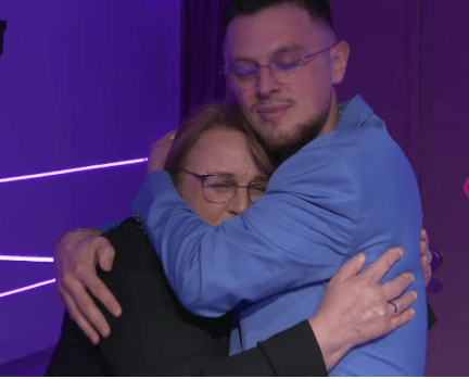 Capture Nëna e Ardit të Big Brother po kërkon nuse për djalë, ajo i paska qu ‘msit’ kësaj bukuroshe që do ta njihni të gjithë sapo ta shihni