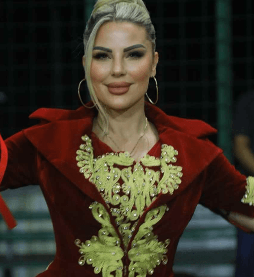 Ditën si deputete e natën si nuse, Duda Balje po i bën qefin vjehrrës duke u veshë dimijë e fustana