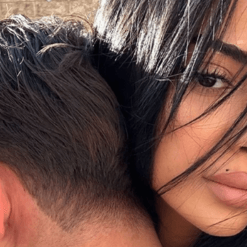 KADERI Kaderit ia sjell i dashuri i ri buqetën me lule më të madhe se vet, Lumbardhit i vjen inati dhe bën një reagim si fëmijë