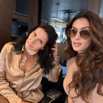 Nora Istrefi publikon fotografi me nënën, por një gjë nuk po shkon me nënë e bijë, ky detaj mori gjithë vëmendjen