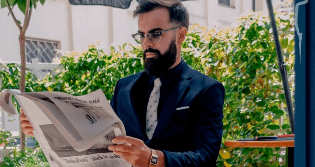 E mbani mend Visarin? Ai qenka bërë baba i një vajze, ja cili është emri i veçant i bebes