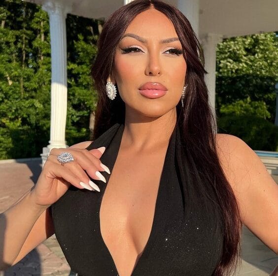 Për presidentin dhe kryeministrin i ka dy fjalë edhe Arta Bajrami, ankohet për fëmijët e saj me autizëm