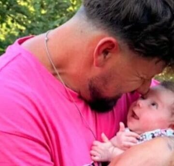 E dhimbshme: Mevlani nuk po e njeh vajzën e vet-sa qenka rritur, ai i kushtoj këngë prej së largu