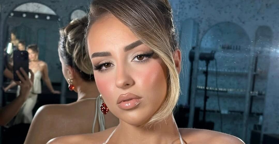 Grimerja e paska transformuar Aida Doçin, këngëtarja po shkëlqen në pamje