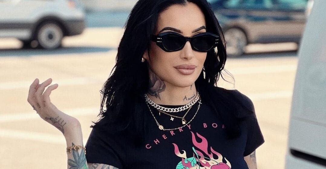 Albyth Alby shpërthen me poza seksi pas lindjes së dytë – “Mami hot” që po çmend rrjetin!