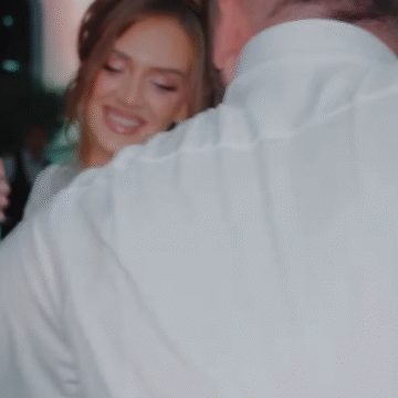 Djali i Fatmir Limës e kall dasmën e motrës, ja sa bukur po vallëzojnë vëlla e motër