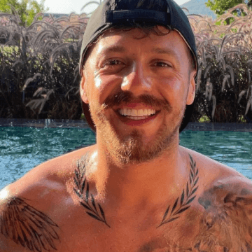 Dj Geek e harroi Dafinën, ai nuk feston vetëm ditëlindjen por vetë i dyti, na njoftoi me të dashurën e re