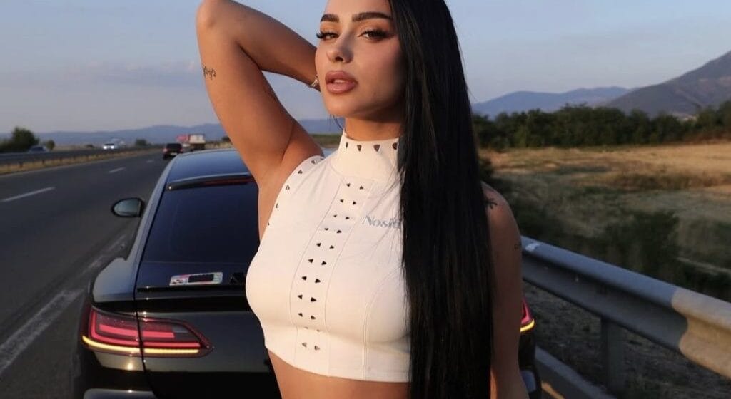 Provokon fort Egli Tako, e lidhin me rripa në gjoks, e bëri Gjestin të foli ‘vetmeveti’ për femrën që e humbi