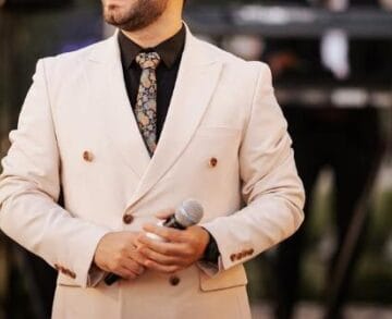 Egzon-Pirecii4-585x293 U bë baba për herë të parë – këngëtari shqiptar zbulon emrin e veçantë të djalit