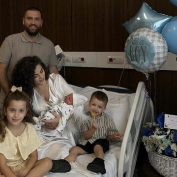 Gezimja12-1024x810 Reja e Remzie Osmanit bëhet nënë për herë të tretë – familjes i shtohet një djalë