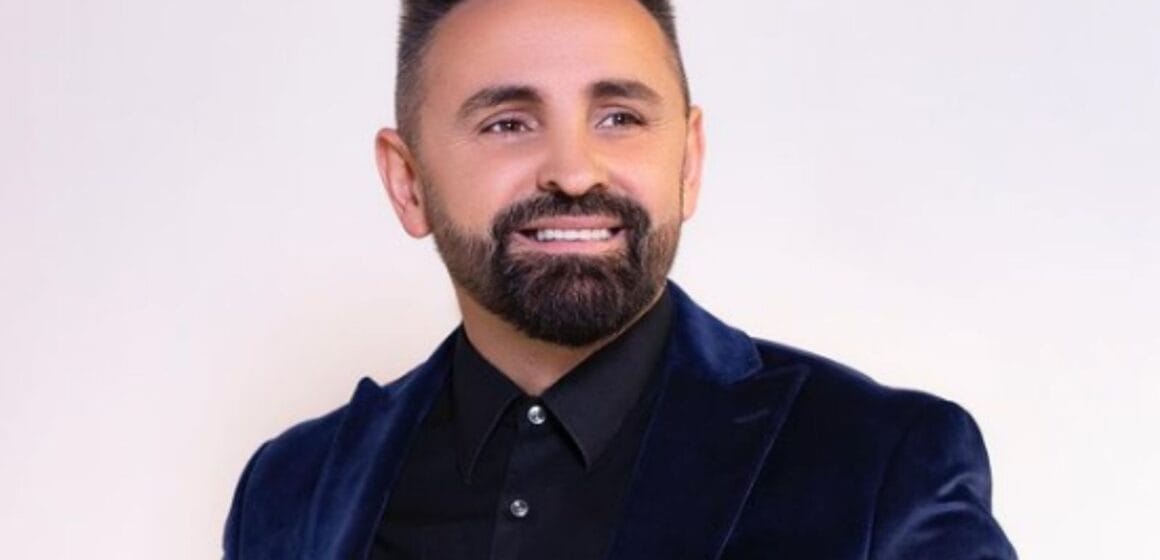 A e mbani mend Mentor Kurtishin, ai paska ndryshuar stilin komplet po duket si ‘kuller’, nuk do ta besoni sa qenka rinuar