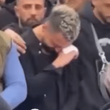 Screenshot-2025-09-27-170910 E gjithë shqiptaria pranë familjes Kelmendi, pamje nga varrimi i vëllait të Gjestit