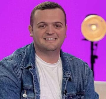 “Tevidja” e paska gruan kaq elegante e të pashme, ajo po i bën hyzmet burrit si flutur