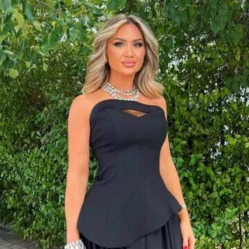 en-768x586 Engji një nuse që s’duhet të merret shembull, si u martua e mbushi dorën me tatuazhe – s’po duket më si grua për shtëpi