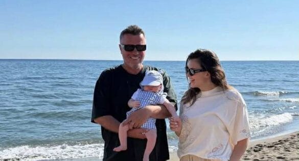 fa6926db-5816-43e5-ad2e-c4da80e16bf5-585x316 Ylli i Big Brother e publikon foton e djalit, ja sa qenka rritur