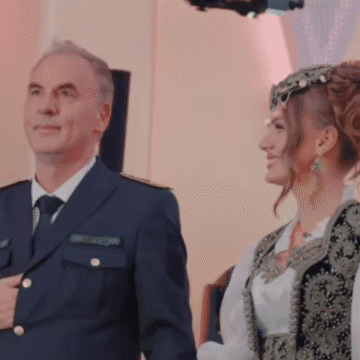 fatmir Fatmir Limaj po e përcjellë vajzën tek burri, nuk do t’i mbani lotët me fjalët që ia tha babai në kanagjegjin e saj