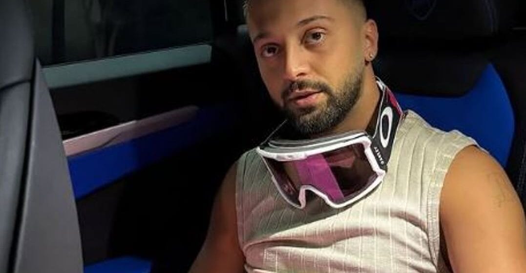 Gjesti nuk po i ruan hiç paret për familjen që e ka në katund, ai po blen gjëra “palidhje” për vetën, vjen reagimi nga motra e tij