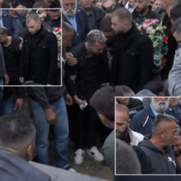 Dhimbje e madhe, Gjesti mbështet kokën tek babai i tij