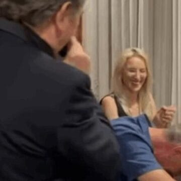 lalush-585x439 Shaqir Cërvadiku lë pa fjalë Lalushin në festën e ditëlindjes, familja ia thirri suprizë këngëtarin e tij të zemrës