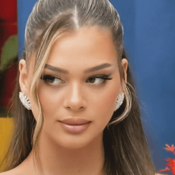 Lela shfaqet pa grim, kjo është gjendja e saj pasi Leo e paska bërë të qajë me lot atë