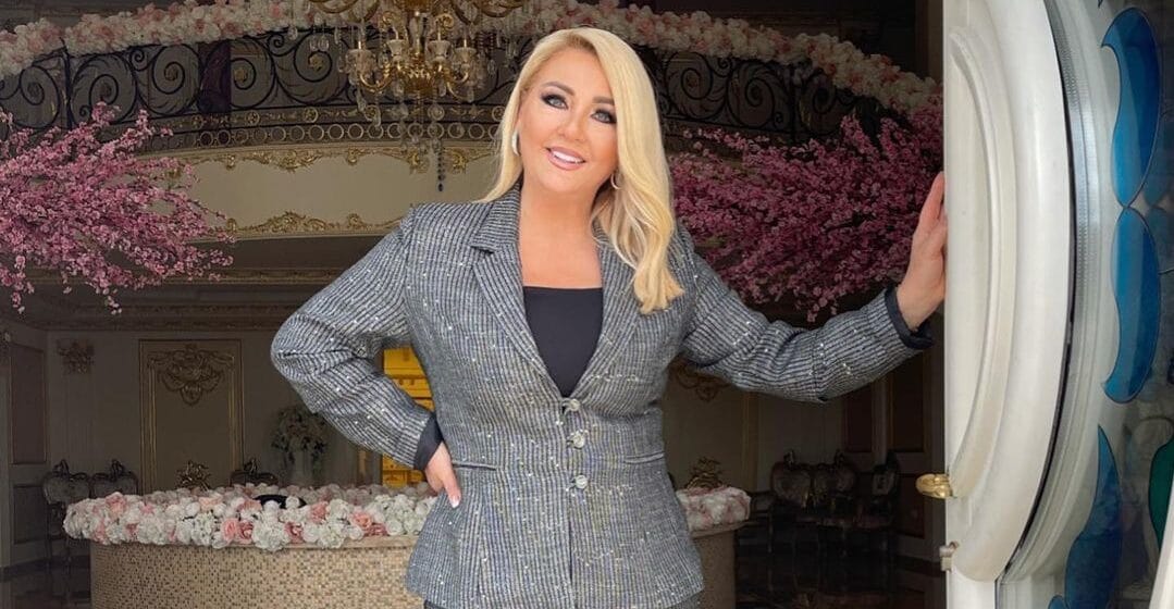 Njihuni me babanë e Remzie Osmanit, sa shumë i ngjan këngëtarja, ia paska “këput kokën”