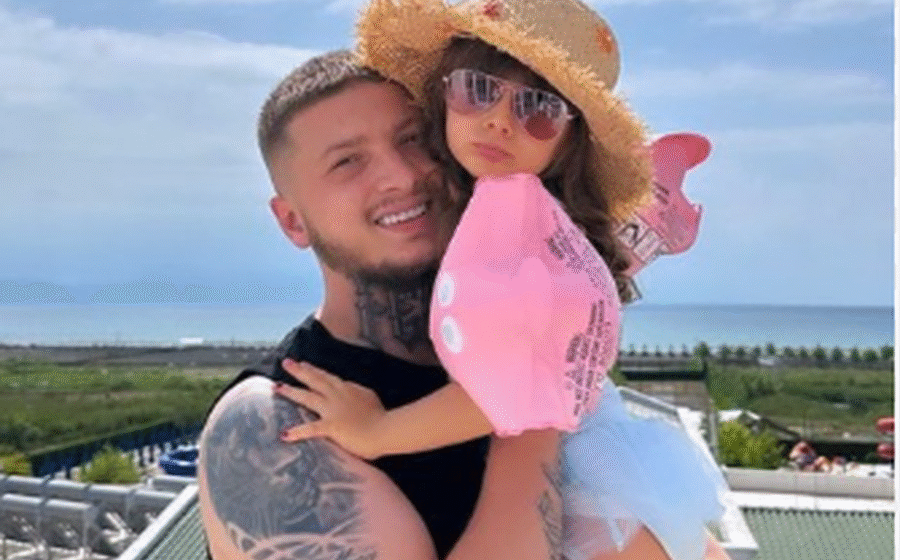 Malli për vajzën e ka bërë Feron më ndjeshëm se kurr, ai i lutet e i gjunjëzohet Arbenitës