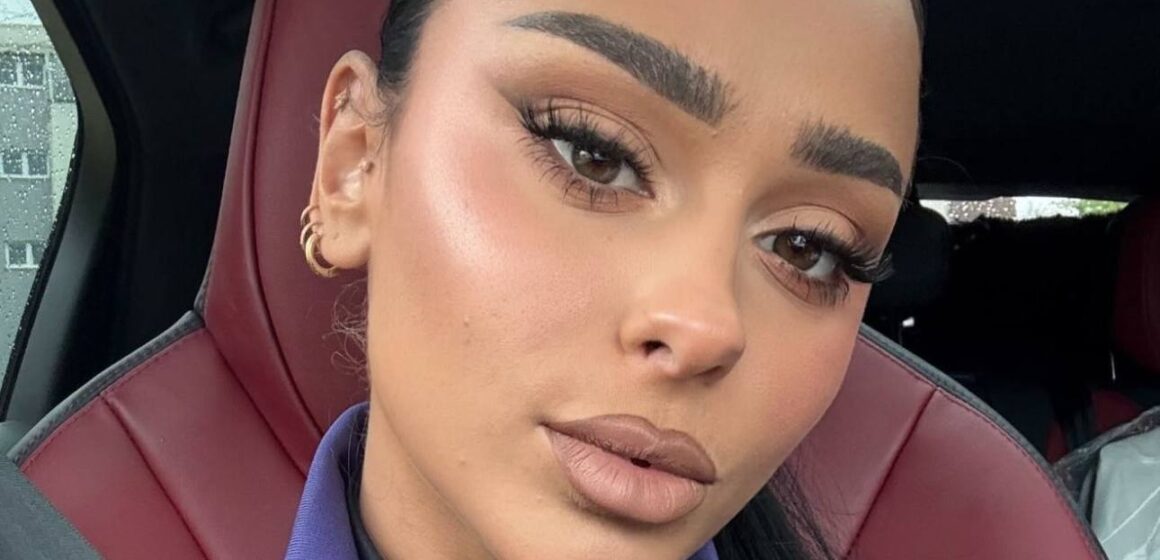 Egli Tako merr përsëri vëmendje,shfaqet mjaftë provokuese sa është e pamundur mos ta shikosh