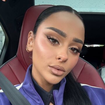 Egli Tako merr përsëri vëmendje,shfaqet mjaftë provokuese sa është e pamundur mos ta shikosh