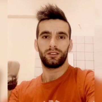 photo-output-8 Shkoi në punë, vdes në lule të rinisë Faik Mehmetaj, la pas vetes gruan dhe pesë fëmijë