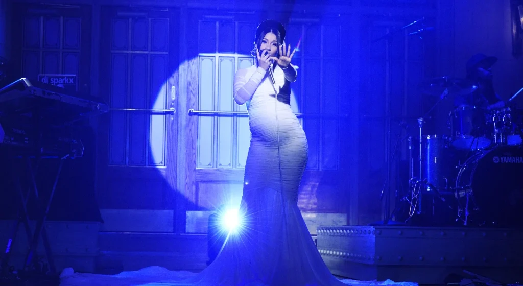 Këngëtarja e njohur habit me deklaratën e saj “ka rreth 3 muaj që si kam larë flokët”