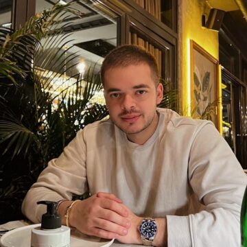 Altin-Vitia. E dhimbshme sa më s’ka: Sëmundja ia merr jetën në moshë të re Altinit, është i afërt me politikanin kosovar