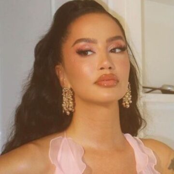 Dafina-Zeqiri Dafina hedh video me djalin e saj Daskanin teksa tregon sa muaj ka mbushur ai