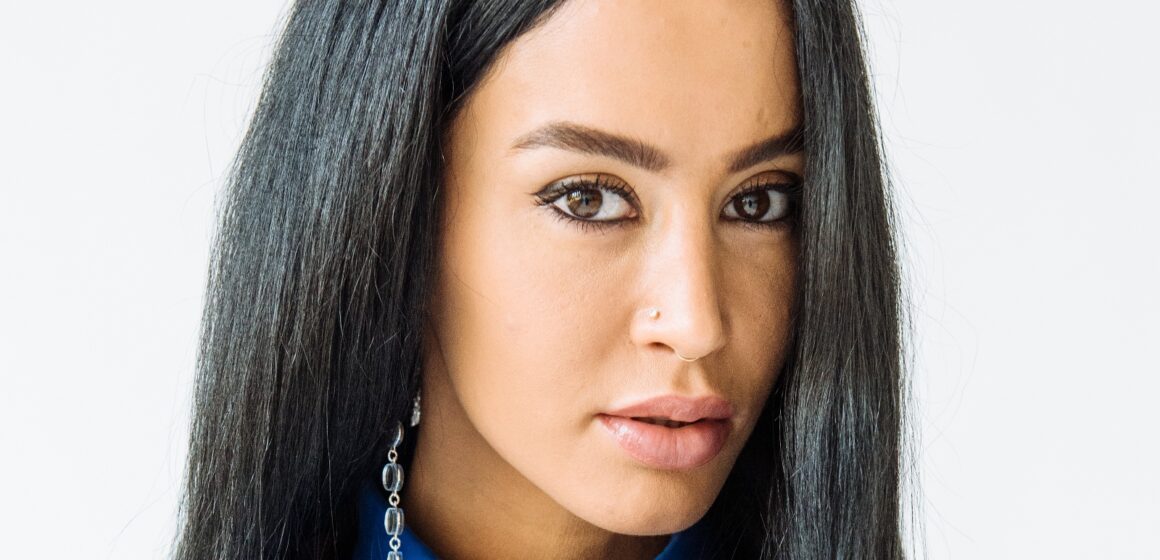 Dafina Zeqiri e paska vjehrren të re e si zonjë; ajo thot që është krenare me të, sa nuse e mirë po tregohet