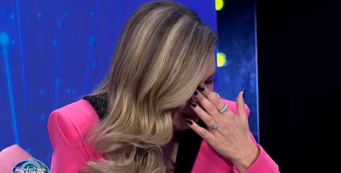 E dhimbshme e prekëse, Leonora shpërthen në lot: Për hir të fëmijës bëni gjithçka