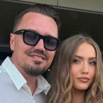 blerooo Blero ia bën befasinë më të bukur që keni parë Tarës, secila vajzë do ta ëndërronte këtë nga babai i saj