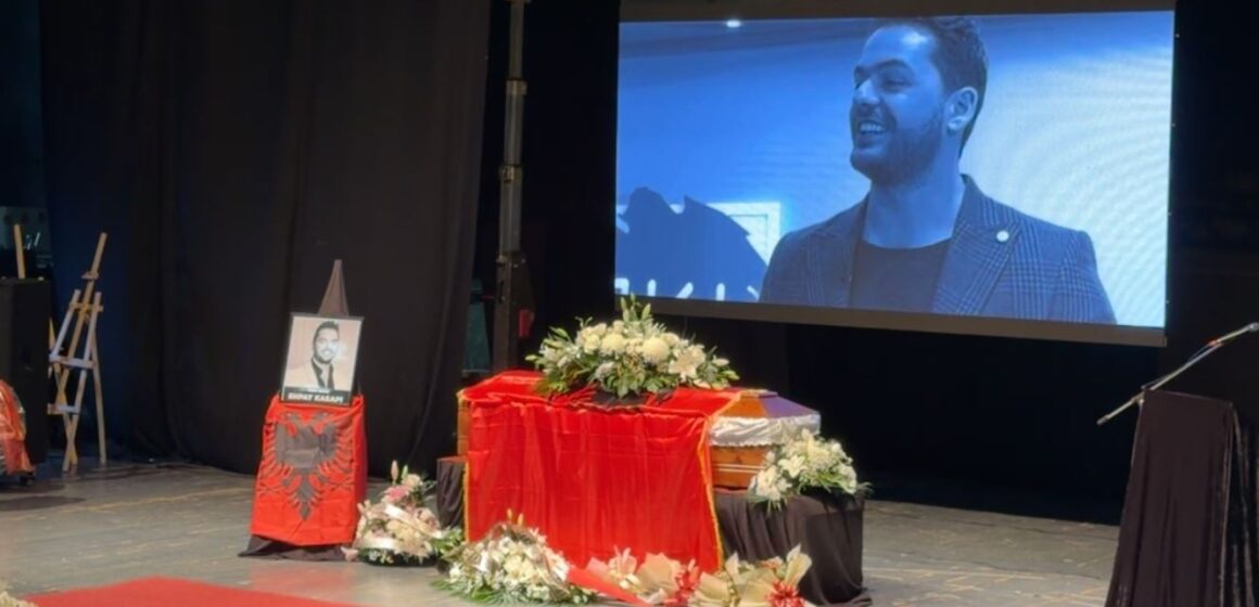 in Kosovë, Shqipëri e Maqedoni e përcollën për në banesën e fundit, pamje nga varrezat ku pushon trupi i Shpat Kasapit