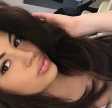 Majlinda Zeka tërheq vëmendjen me një foto nga palestra — format e saj perfekte të bëjnë me komplekse