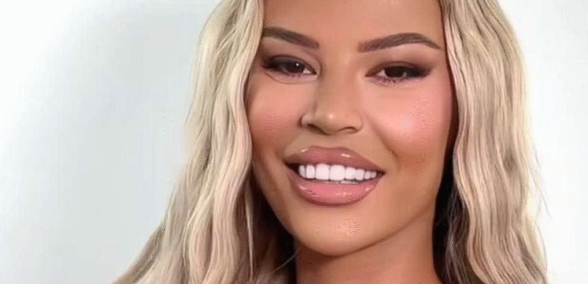 santiana Santiana bënë këto veprime të çuditshme vetëm për disa klikime, ndjekësit mbeten të habitur