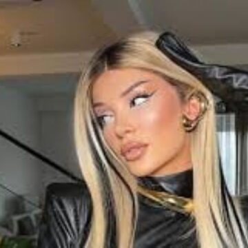 Ish i dashuri e harron Era Istrefin, del hapur me femrën e tij të re – e njihni të gjithë edhe këtë bukuroshe