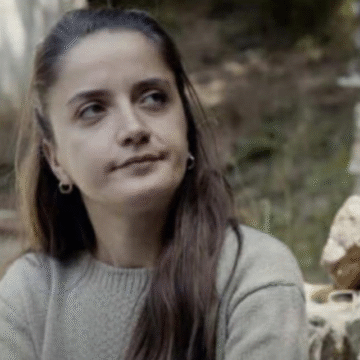 Nëse jeni duke menduar se ku e keni parë më herët aktoren e serialit “nusja me shkollë”, ajo ka qenë në një nga serialet më të pëlqyra në vend