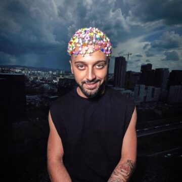 Rikthehet Gjesti pas pauzës së gjatë, kësaj radhe publikon foto me motive festive