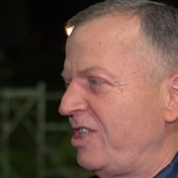 IMG_6094 Flet sërish babai i Malit, deklarata të forta për Violeta Kukaj