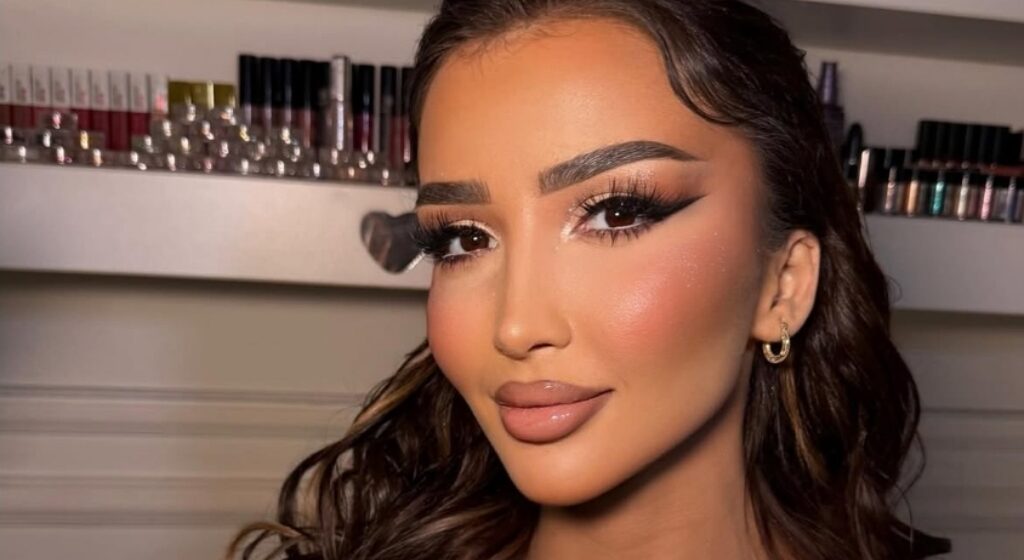 Xheneta nuk i lë vend imagjinatës, shfaqet ‘zjarr’ në bikini