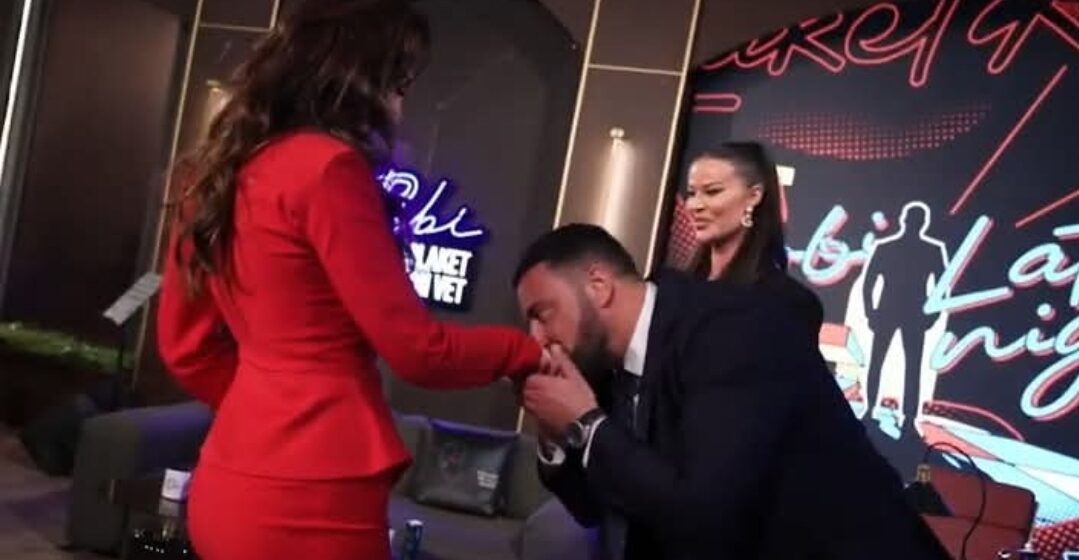 Npra-r Nora dhe Roberti jetojnë së bashku, politikani i njohur ua nxjerr sekretin