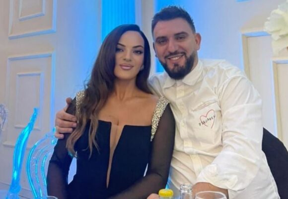 Festë e madhe në familjen e Naser Rafunës, i emocionoi të gjithë me fjalët për bashkëshorten e tij