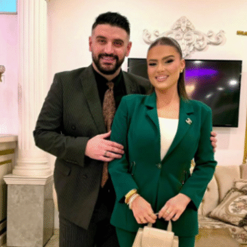 Taulant Bajraliu shfaq gruan e tij bukuroshe, s’duket aspak si nënë e tre fëmijëve por si vajzë e re